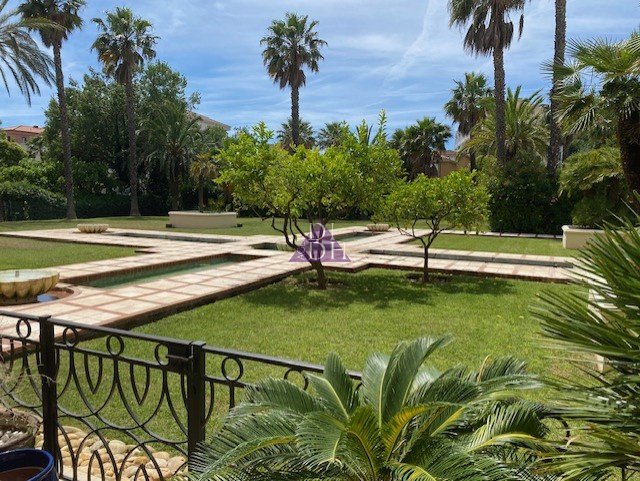 Appartement à louer, 94m², Hyères
