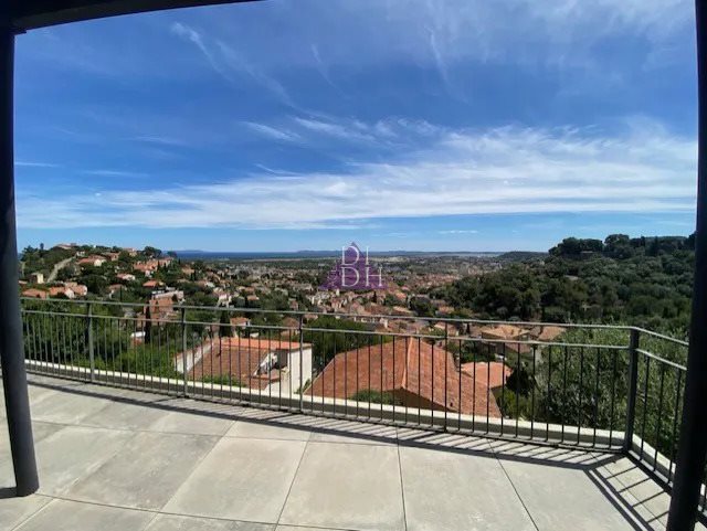Appartement à louer, 87m², Hyères
