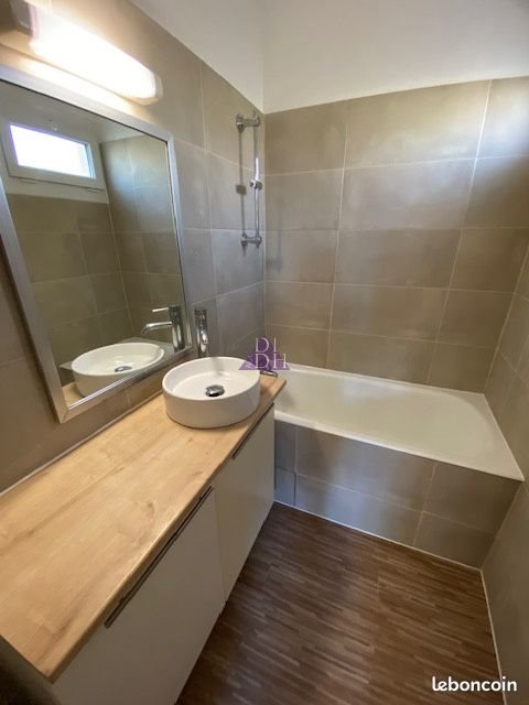 Appartement à louer, 28m², Bormes-les-Mimosas