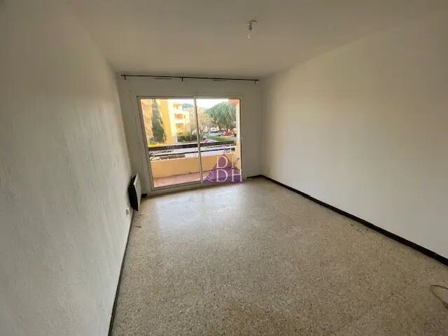 Appartement à louer, 28m², Bormes-les-Mimosas