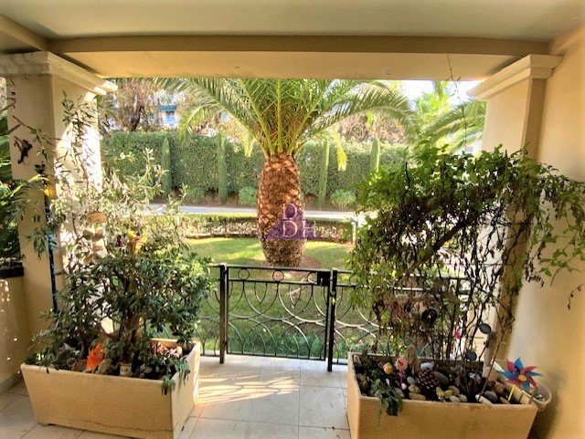 Appartement à louer, 76m², Hyères