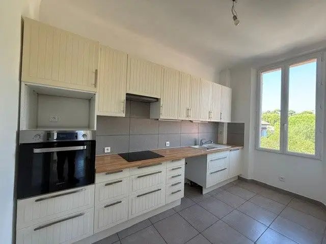 Appartement à louer, 67m², Toulon