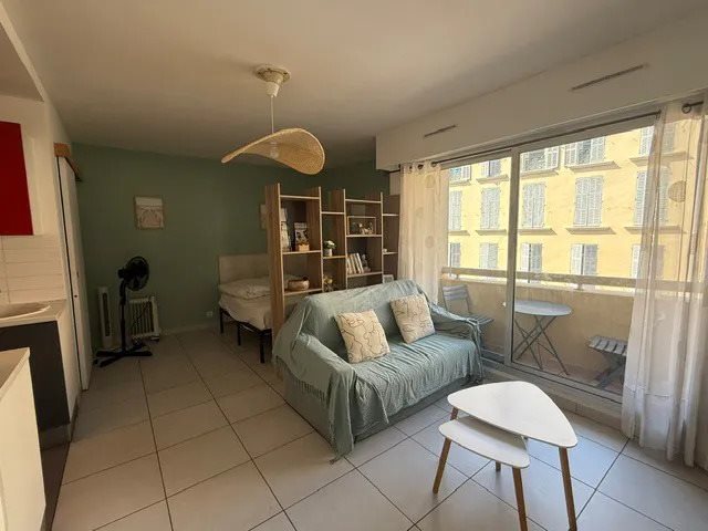 Appartement à louer, 28m², Hyères