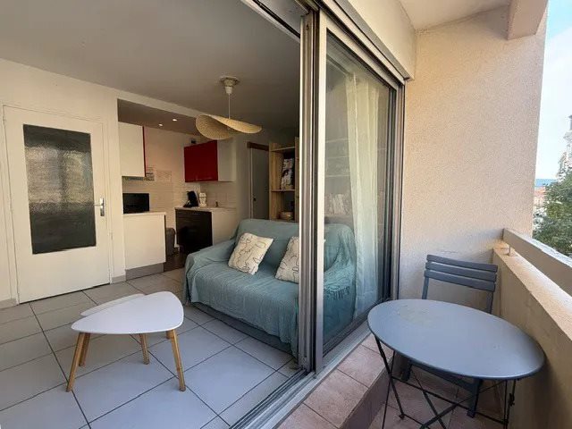 Appartement à louer, 28m², Hyères