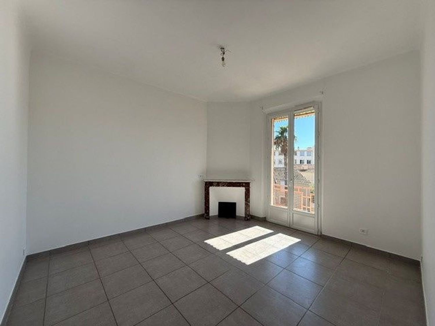 Appartement à louer, 67m², Toulon