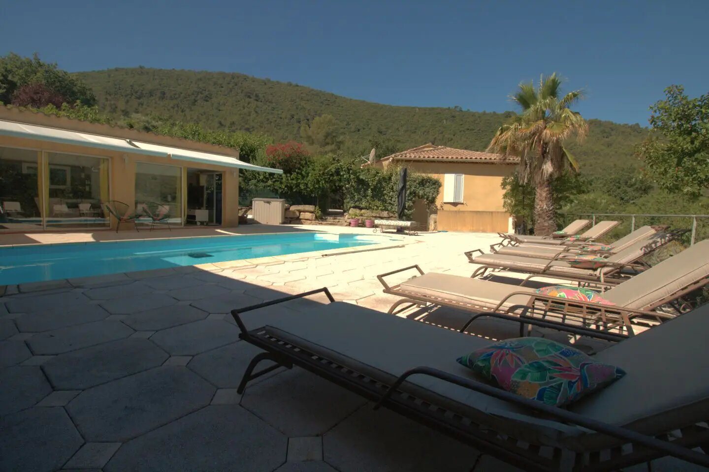 Maison à vendre, 220m², Solliès-Toucas