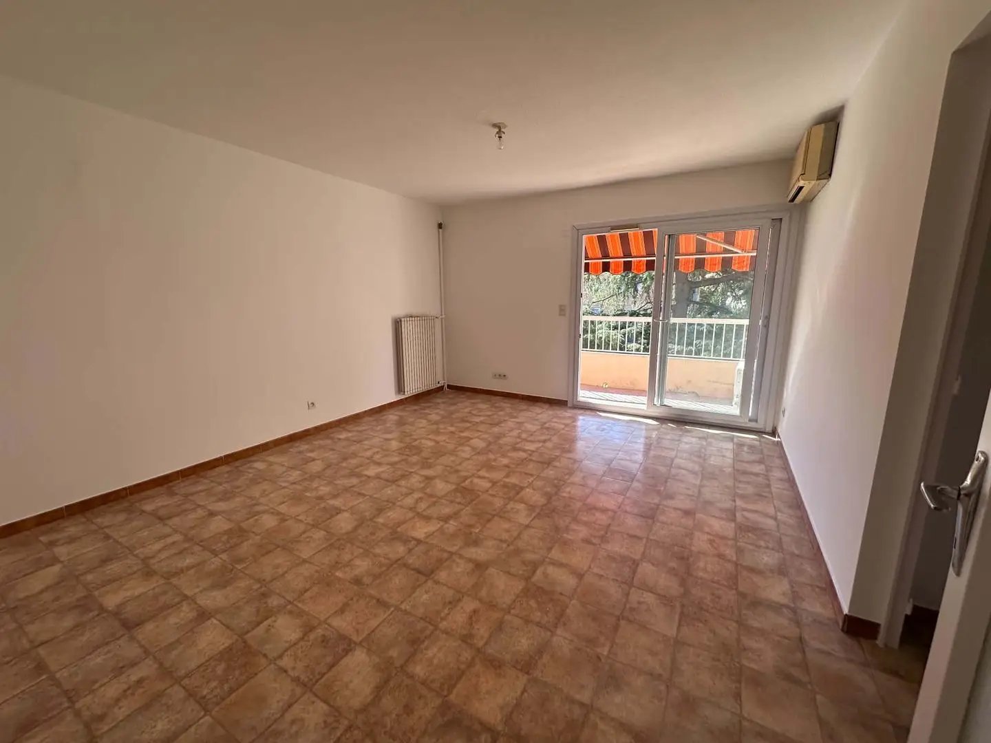 Appartement à louer, 53m², Hyères