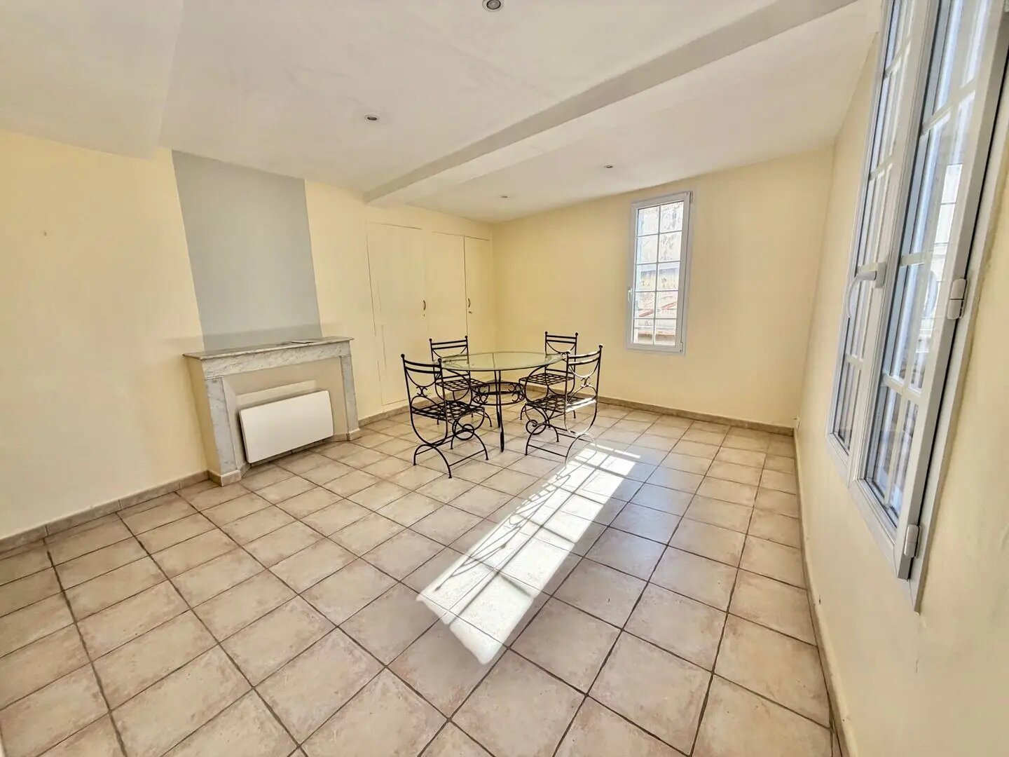 Appartement à louer, 75m², Bargemon