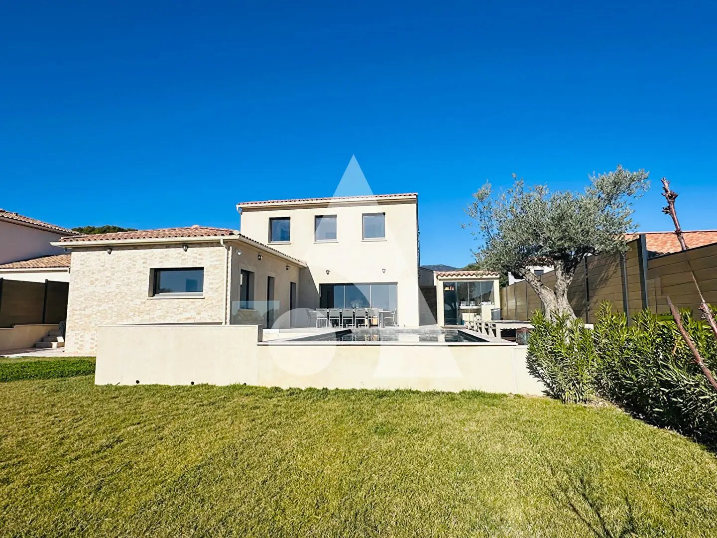 Maison à vendre, 185m², La Motte-d'Aigues