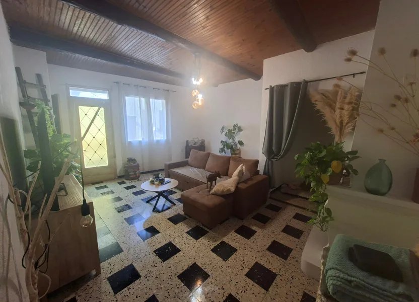 Maison à louer, 64m², Villelaure