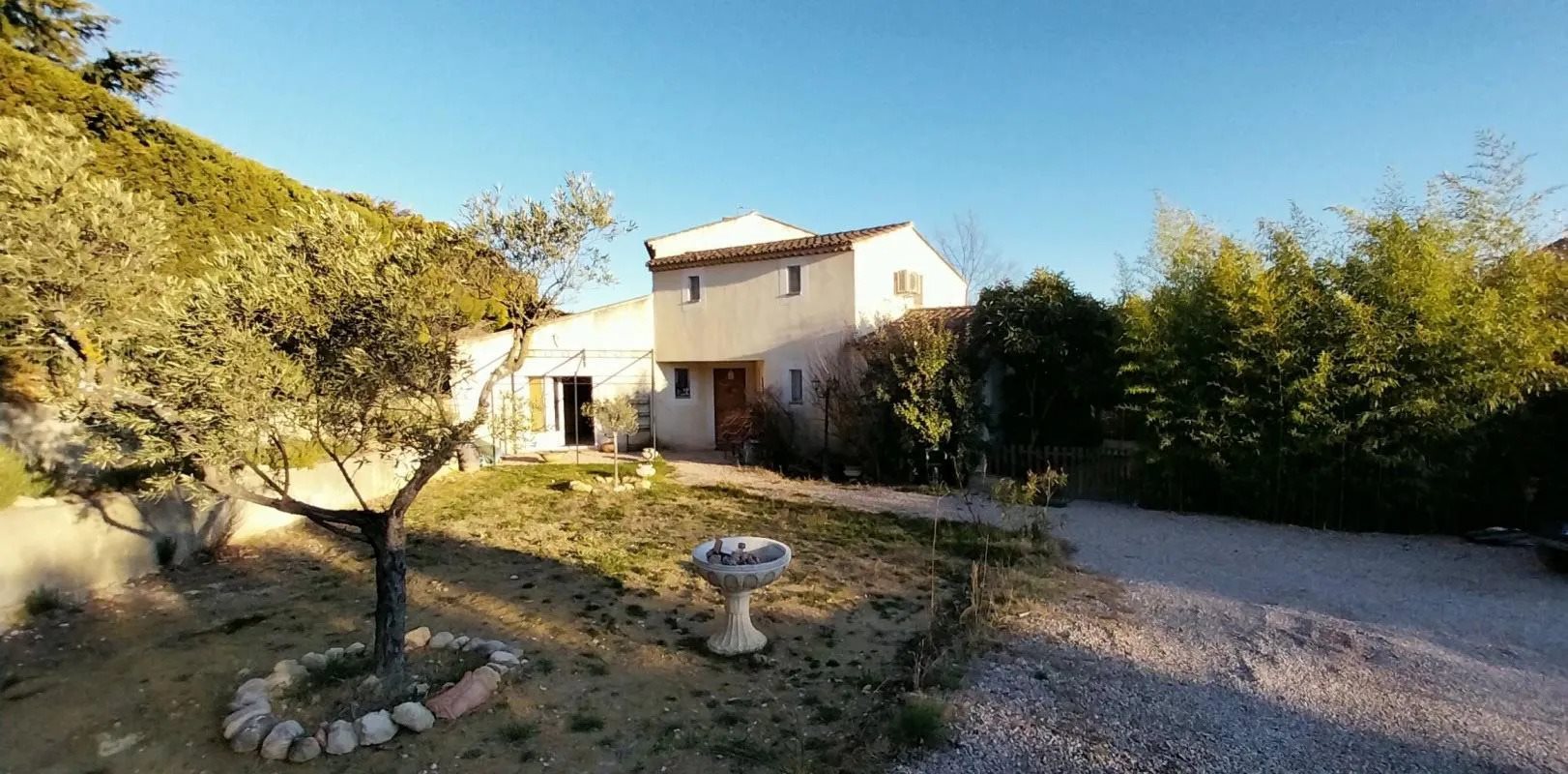 Maison à vendre, 200m², La Tour-d'Aigues
