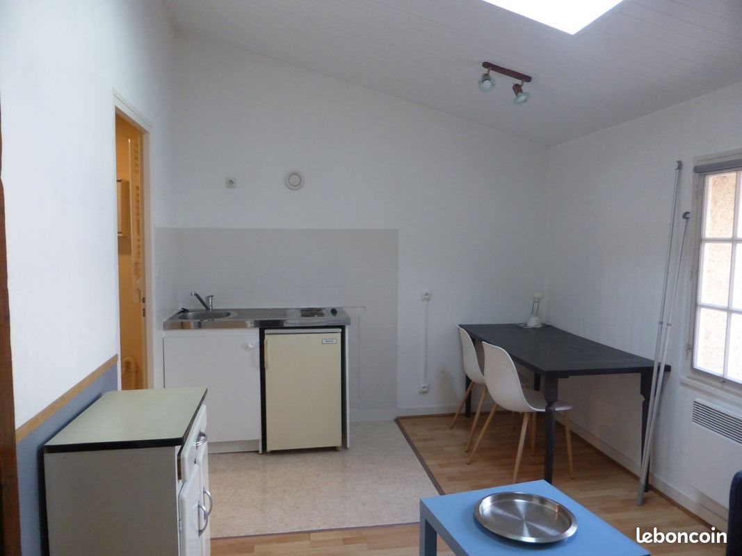 Appartement à louer, 19m², Poitiers