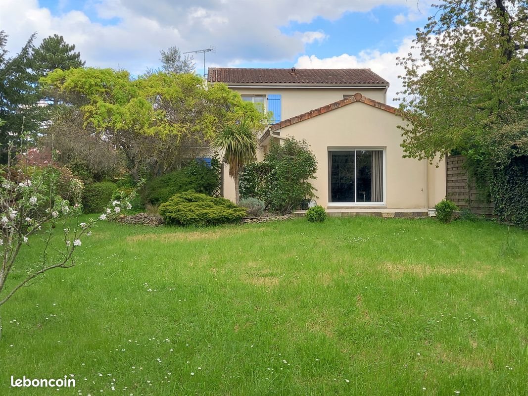 Maison à louer, 135m², Poitiers