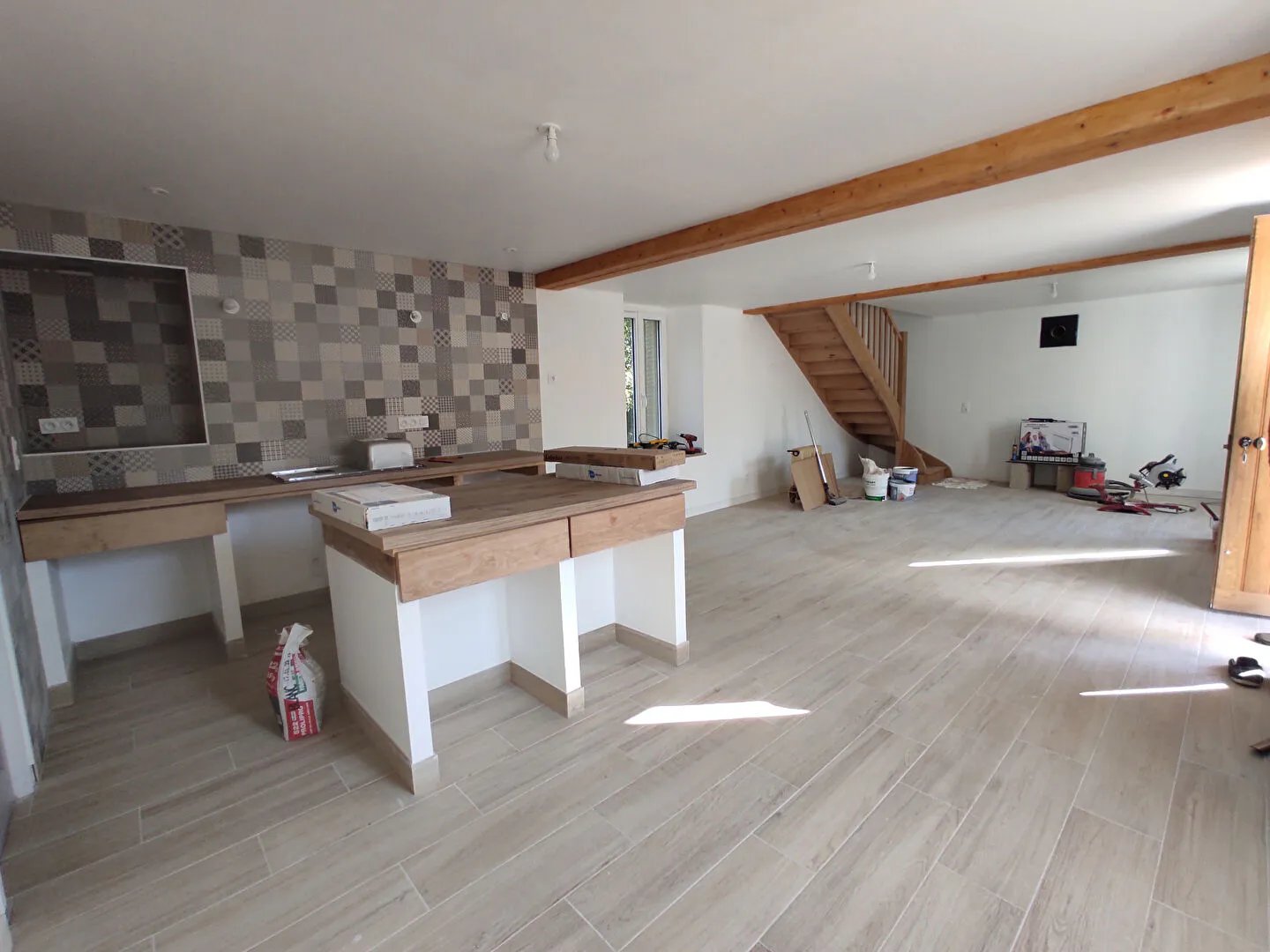 Maison à louer, 109m², Eyjeaux