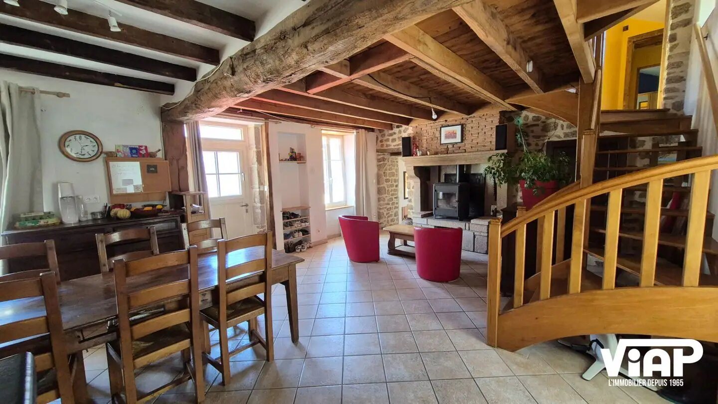 Maison à vendre, 160m², Compreignac