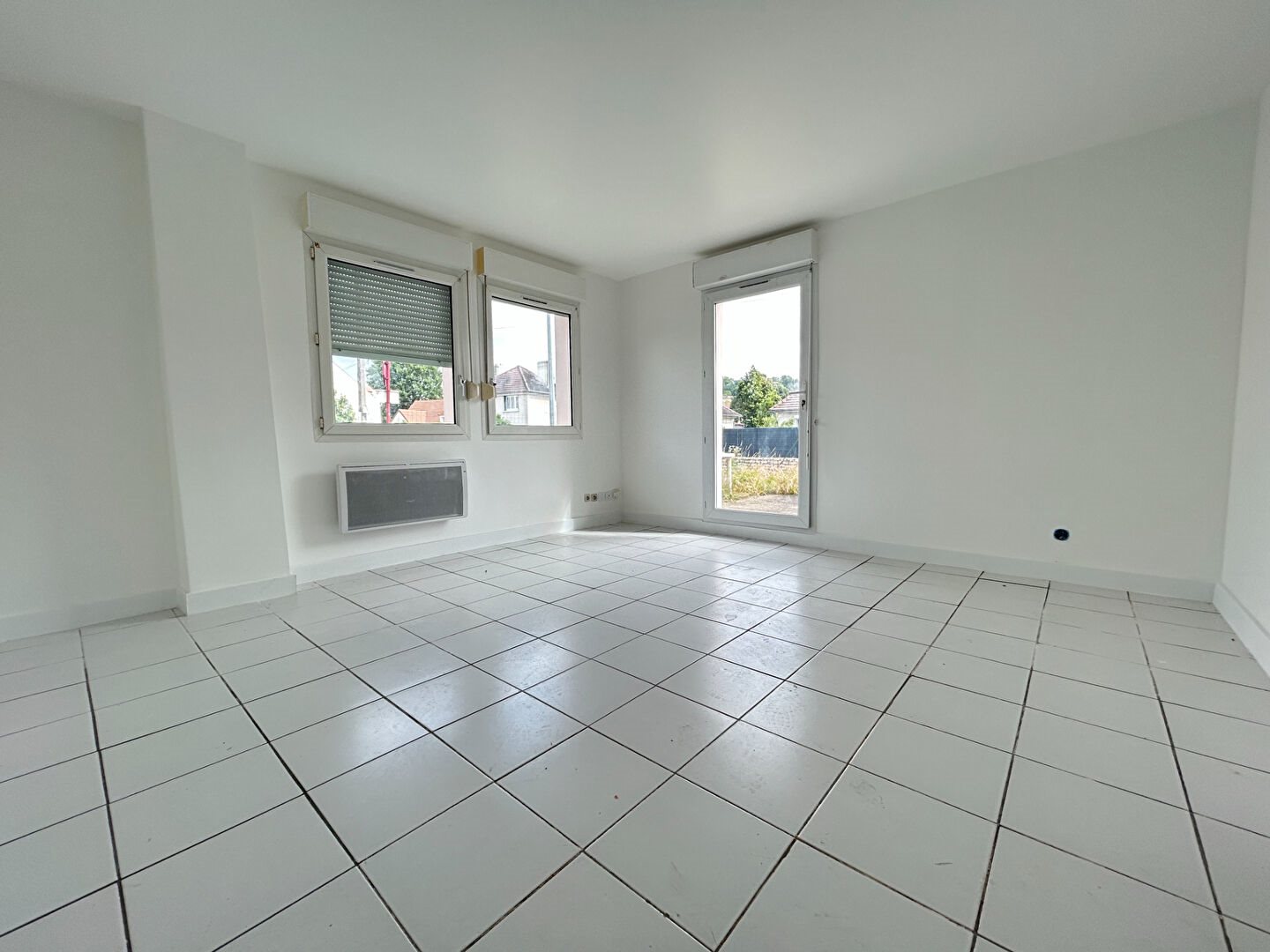Appartement à louer, 26m², Linas