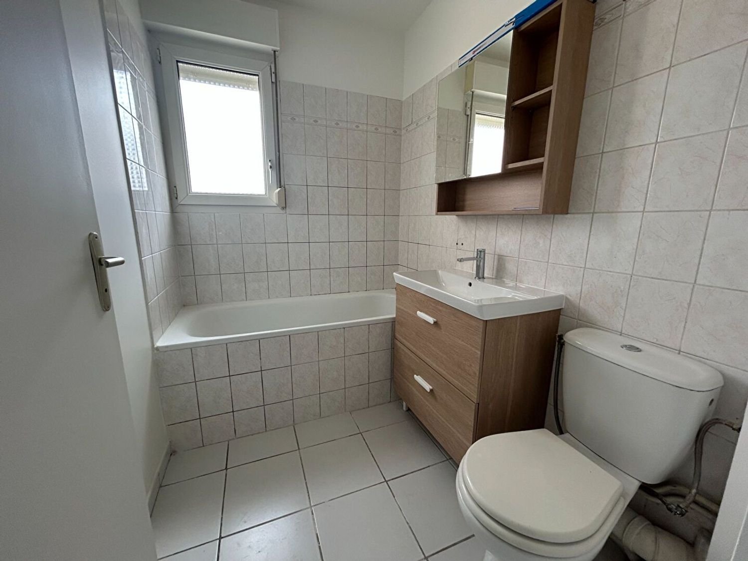 Appartement à louer, 26m², Linas