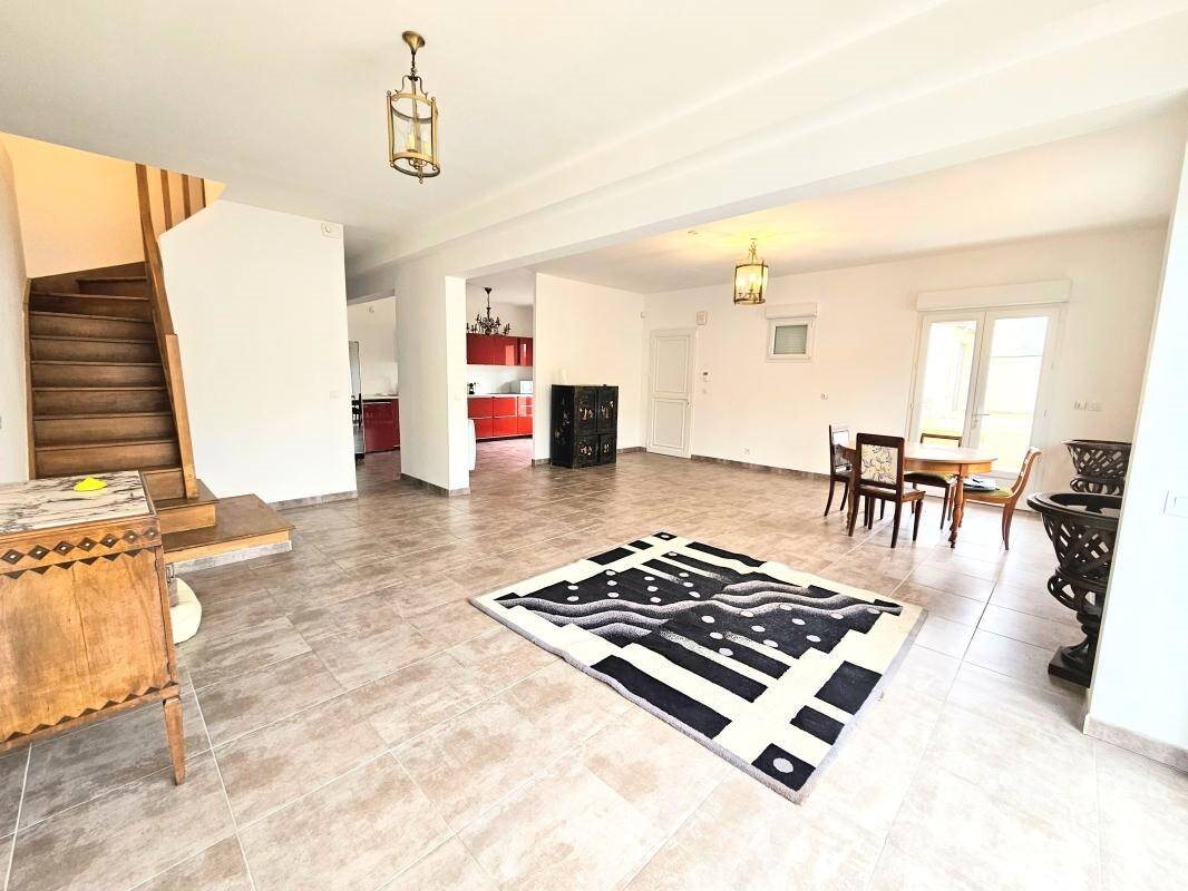 Maison à vendre, 145m², La Ville-du-Bois