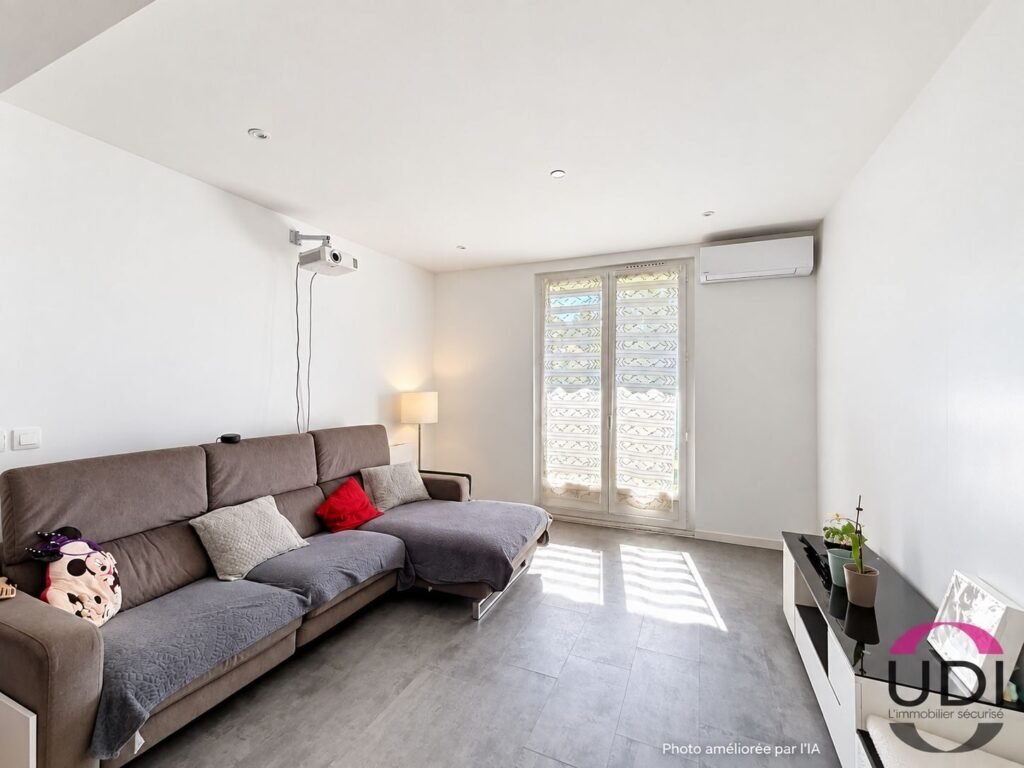 Appartement à vendre, 77m², Vert-le-Petit
