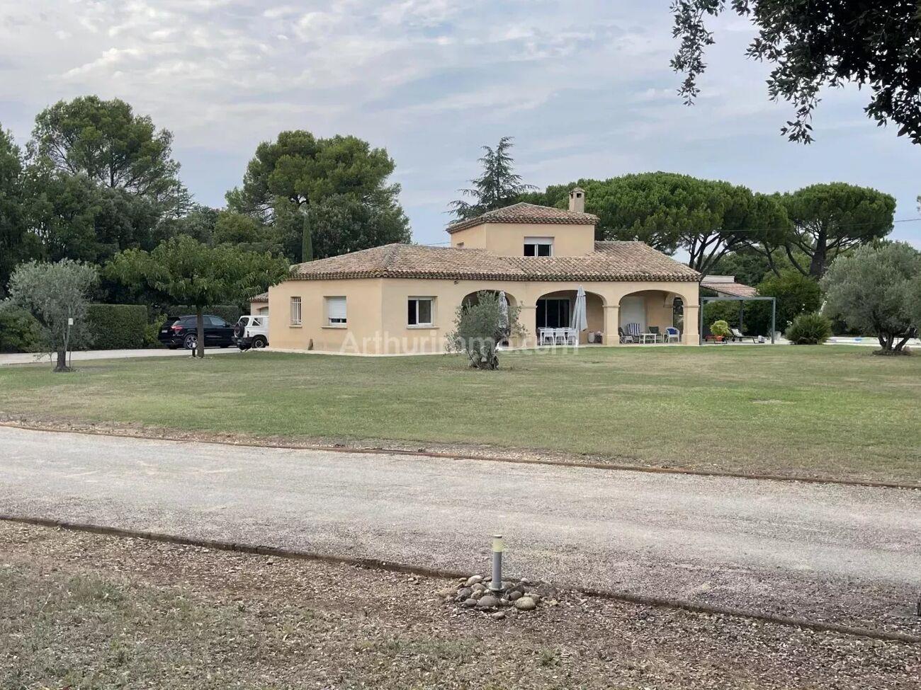 Maison à vendre, 160m², Mazan