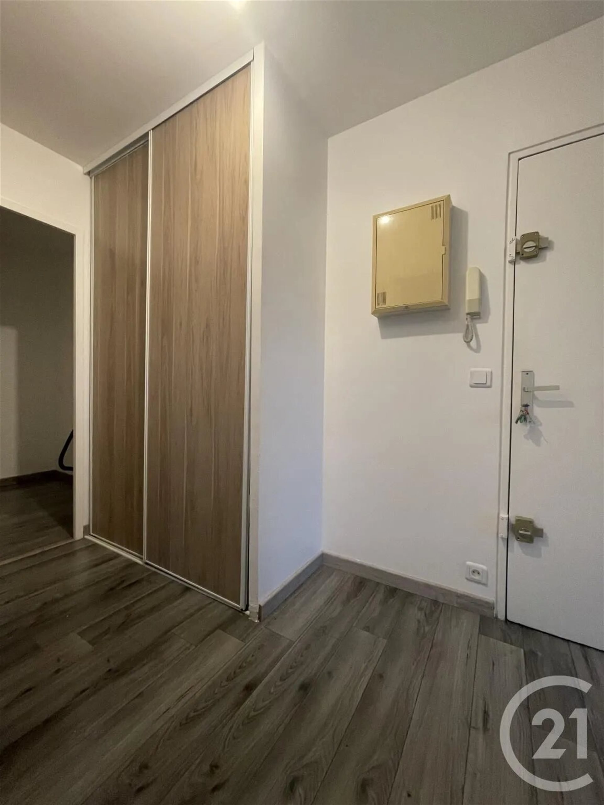 Appartement à louer, 65m², Évry-Courcouronnes