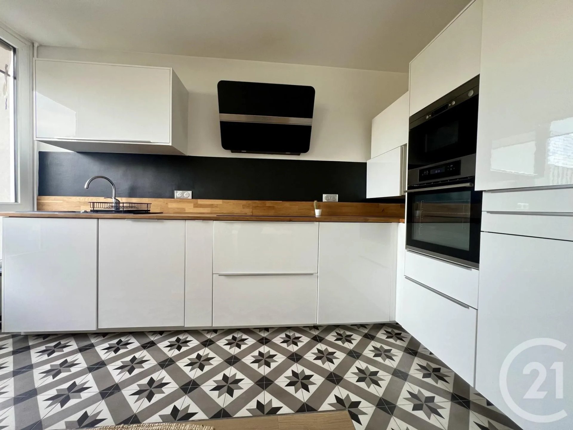 Appartement à louer, 73m², Evry