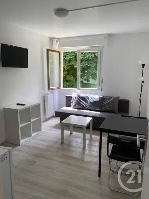 Appartement à louer, 13m², Évry-Courcouronnes