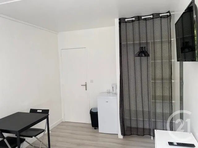 Appartement à louer, 13m², Évry-Courcouronnes