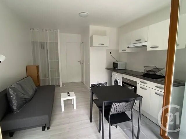 Appartement à louer, 18m², Évry-Courcouronnes