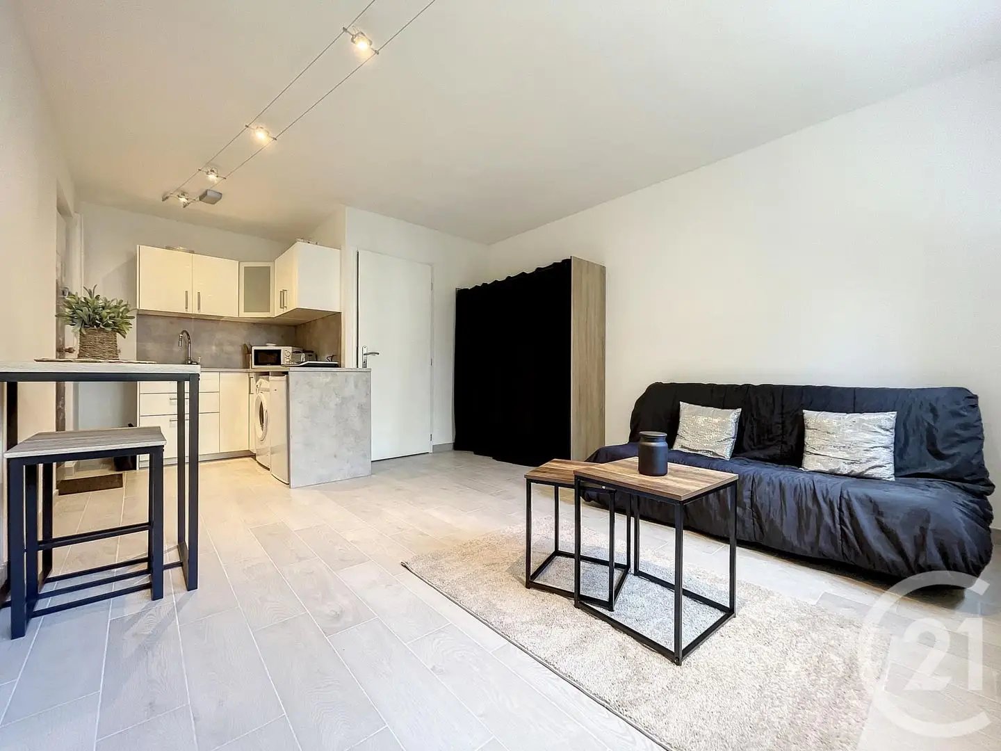Appartement à louer, 21m², Evry