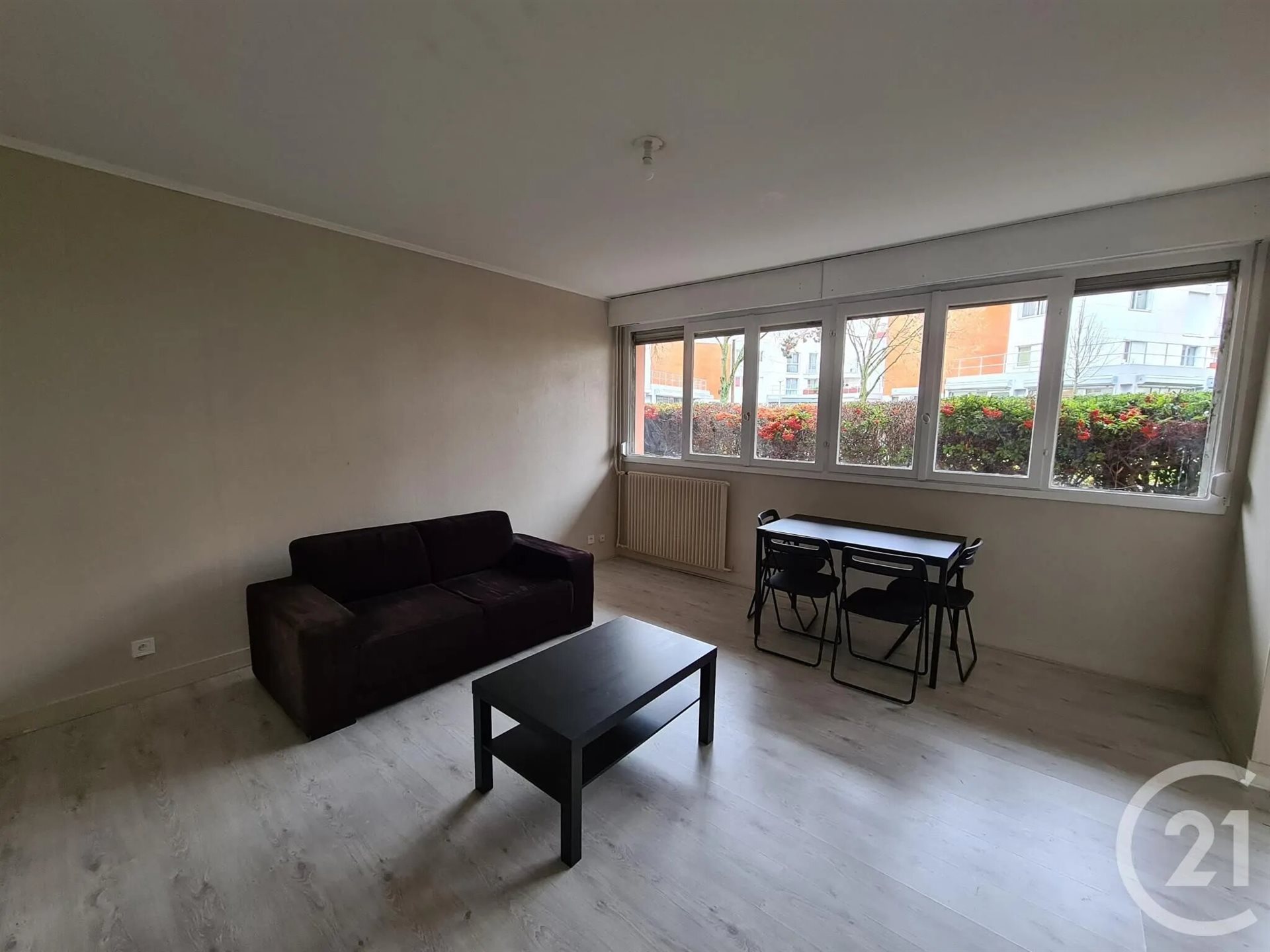 Appartement à louer, 48m², Évry-Courcouronnes