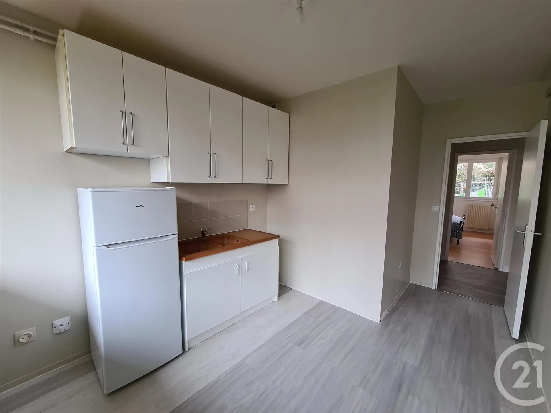 Appartement à louer, 48m², Évry-Courcouronnes