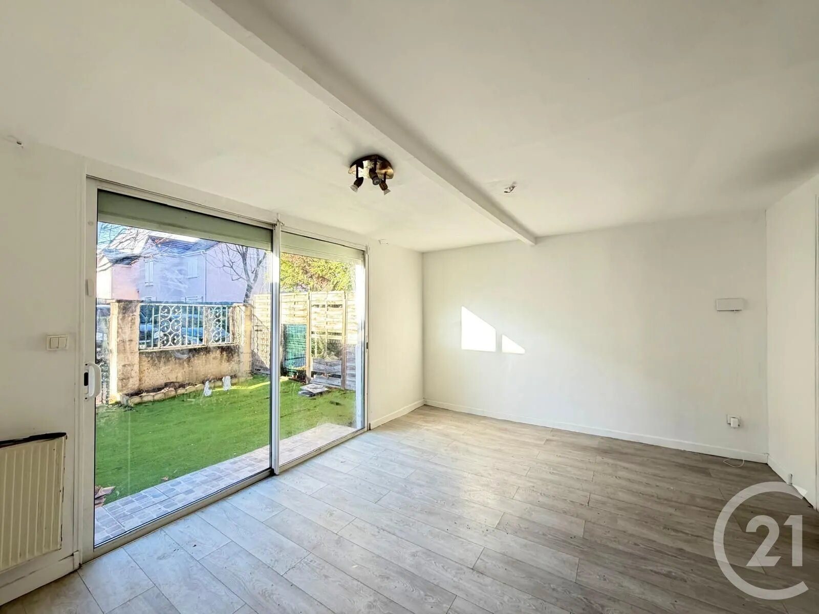 Maison à louer, 90m², Evry