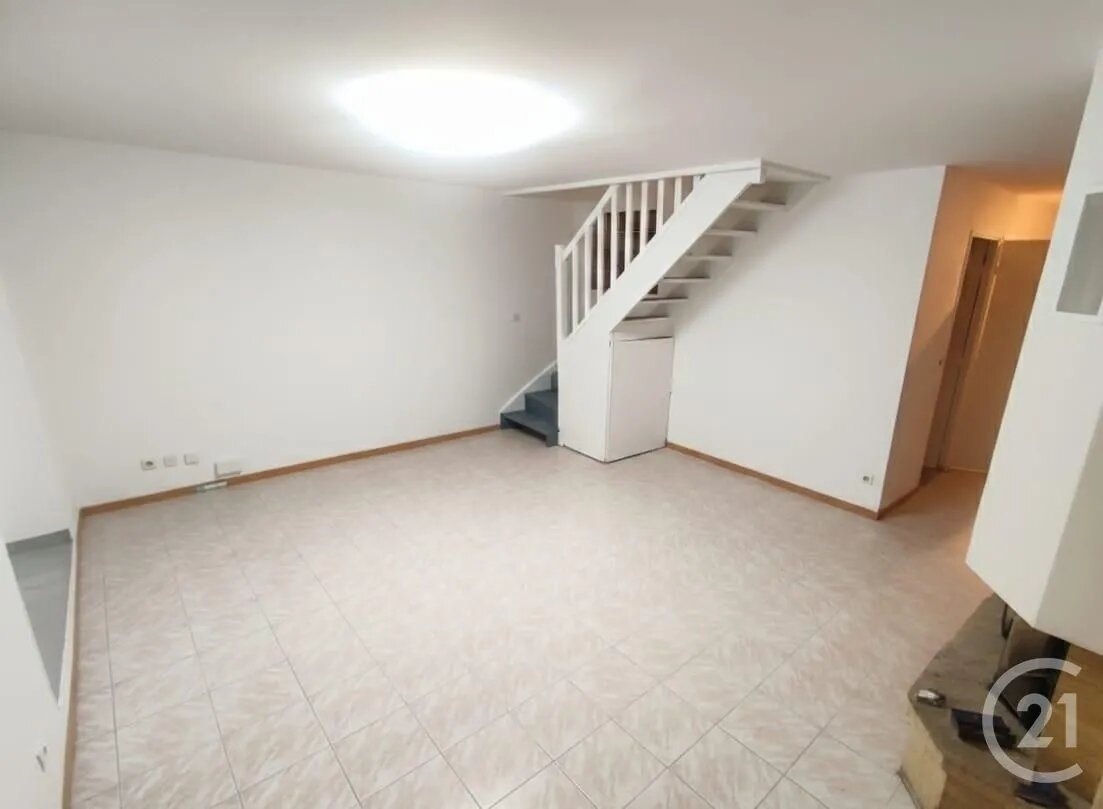 Maison à louer, 90m², Evry