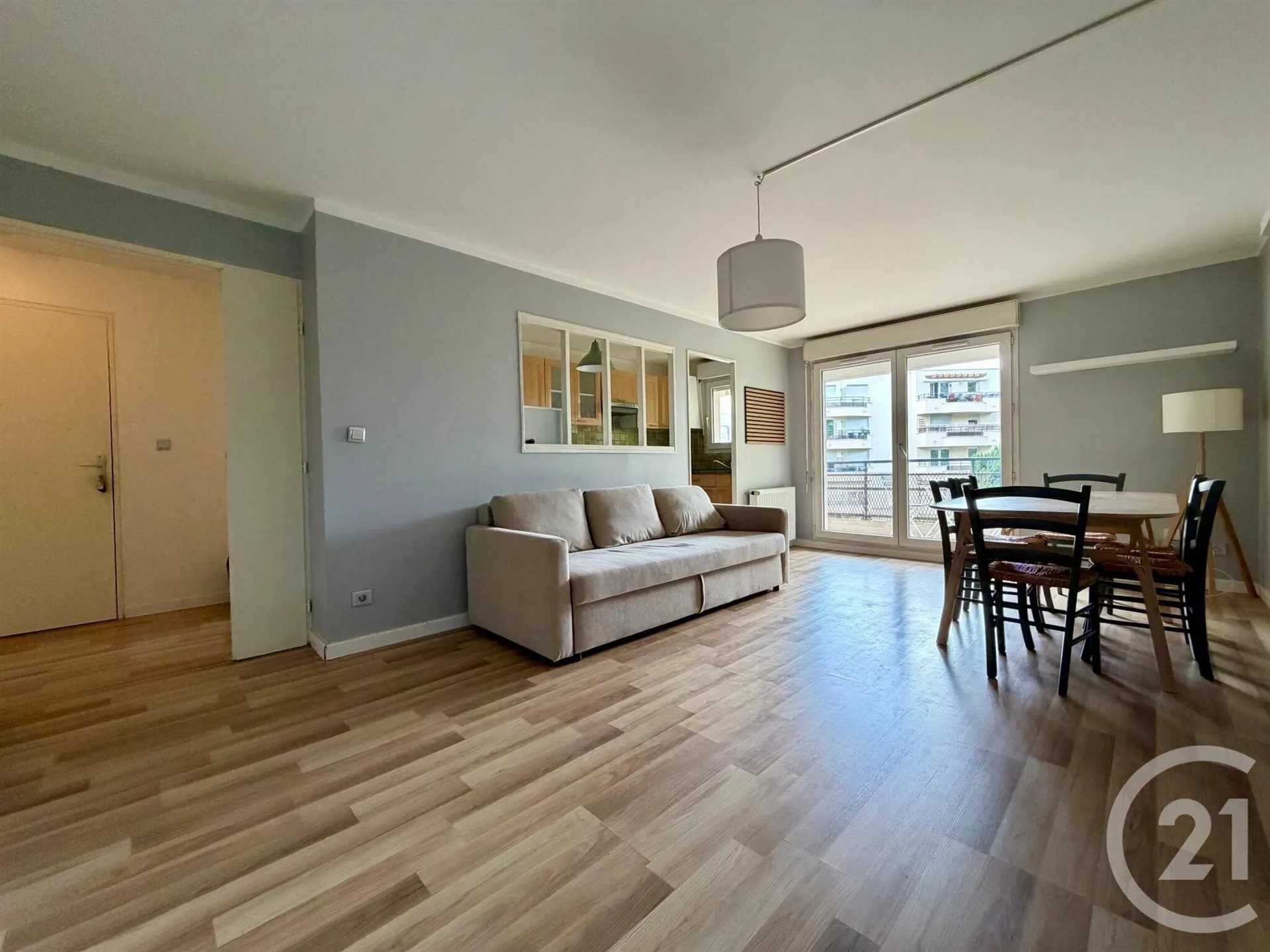 Appartement à louer, 66m², Évry-Courcouronnes