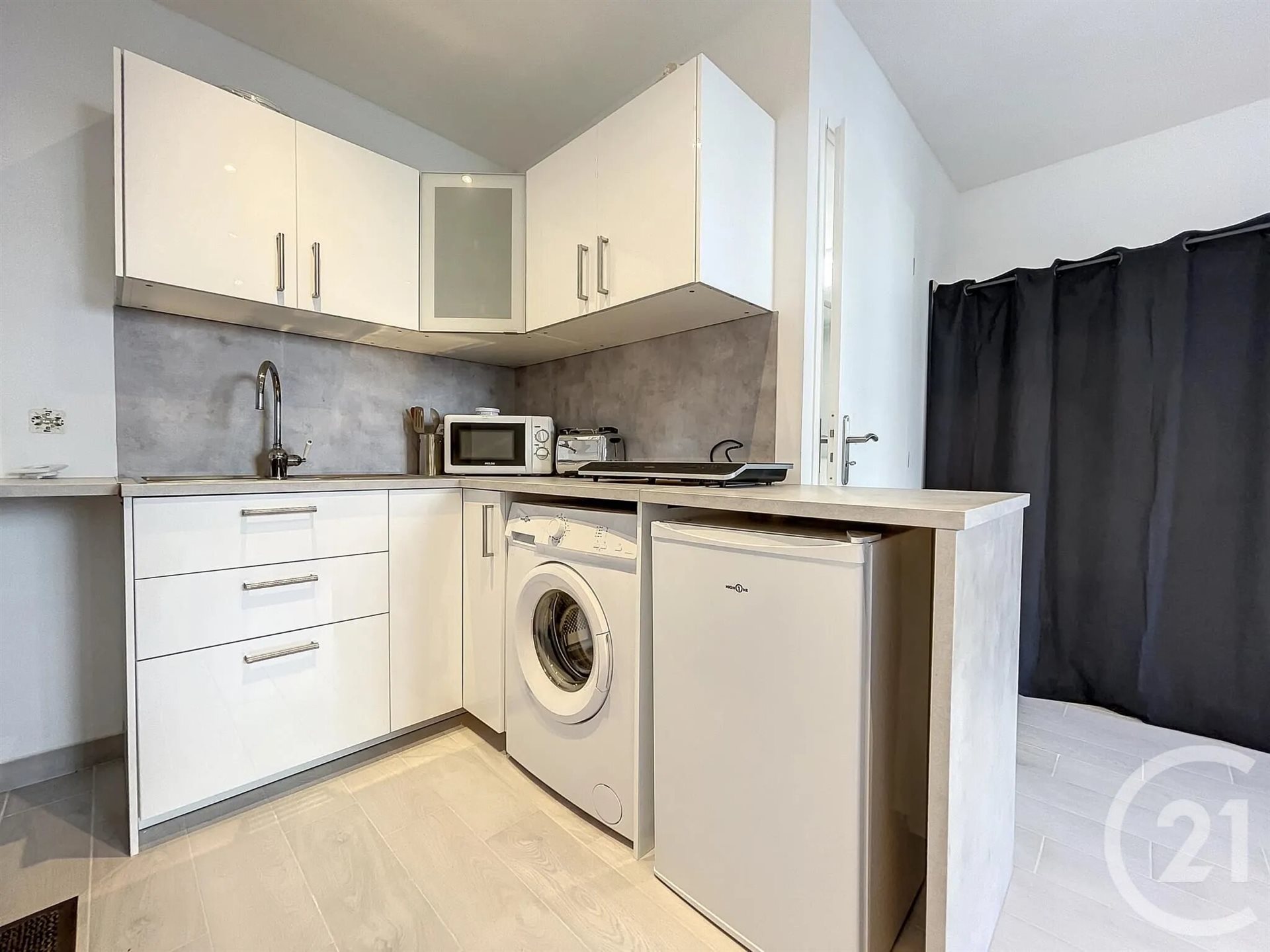 Appartement à louer, 21m², Evry