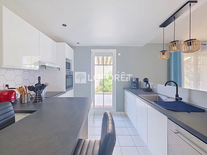 Maison à vendre, 110m², La Ville-du-Bois