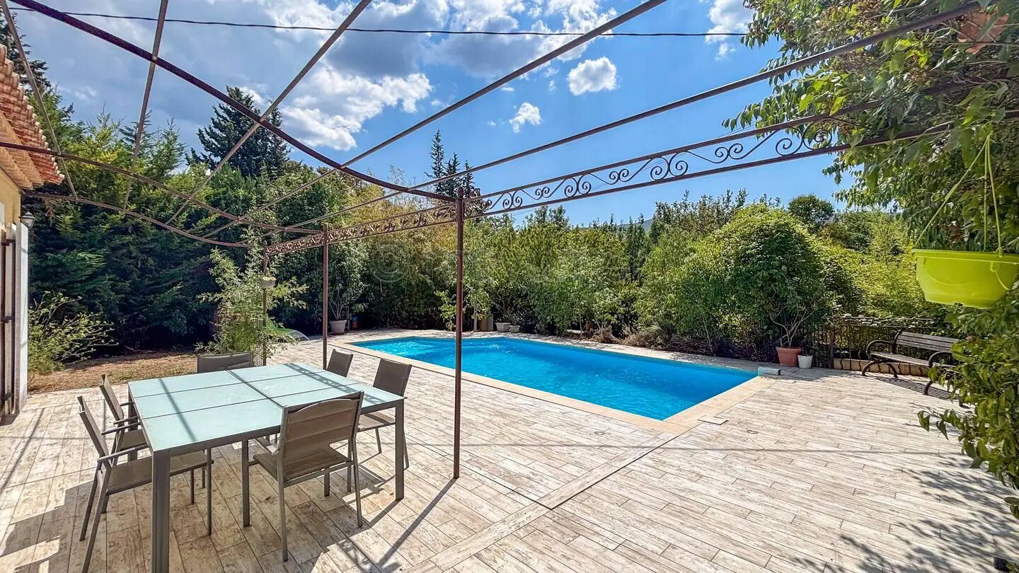 Maison à vendre, 155m², Saint-Zacharie