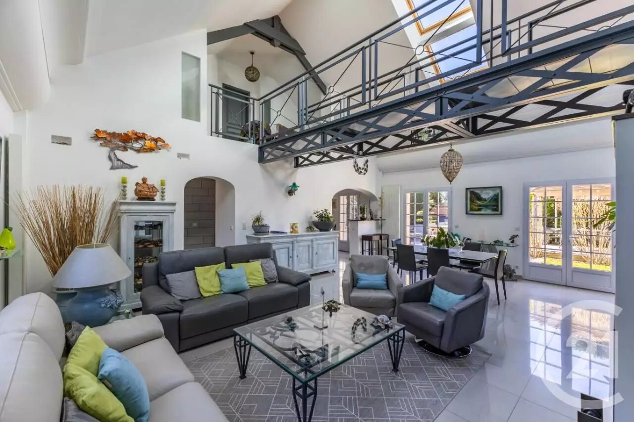 Maison à vendre, 210m², Le Val-Saint-Germain