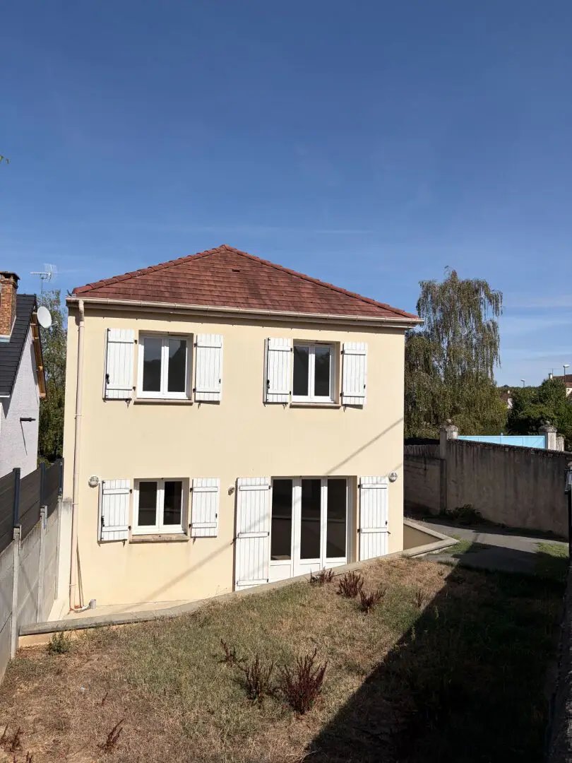 Maison à vendre, 75m², D'Huison-Longueville