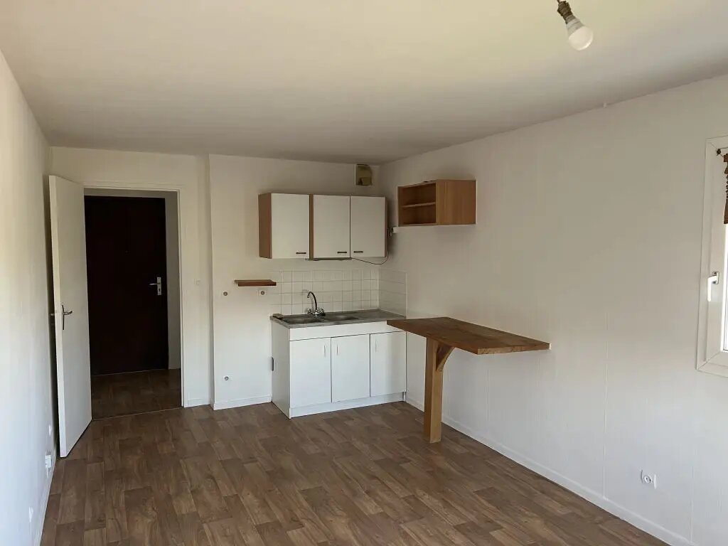 Appartement à louer, 23m², Lardy