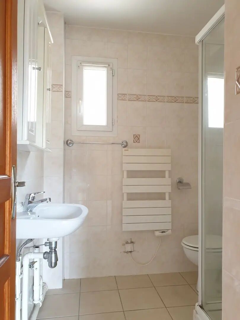 Appartement à louer, 30m², La Norville