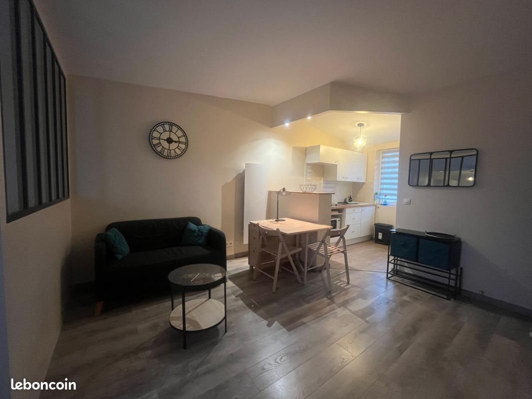 Appartement à louer, 28m², Palaiseau