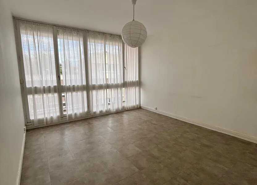 Appartement à louer, 47m², Les Ulis