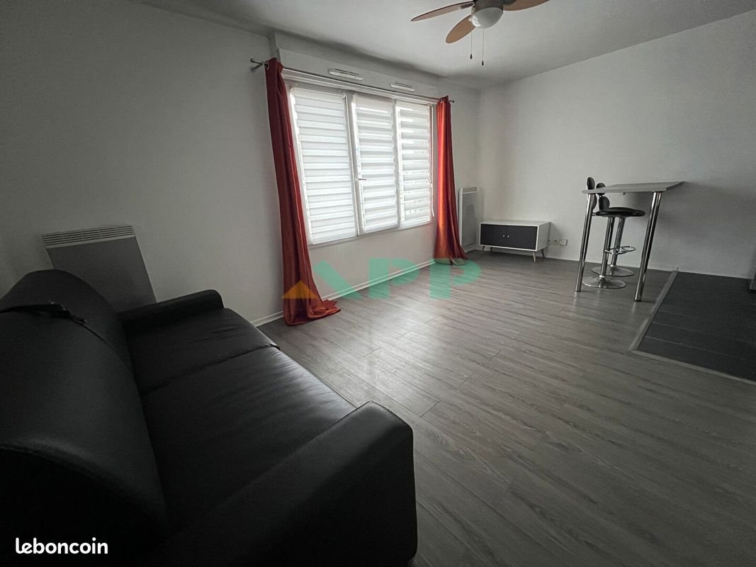 Appartement à louer, 29m², Brétigny-sur-Orge