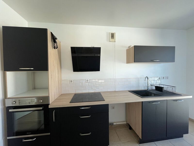 Appartement à louer, 71m², Lucé