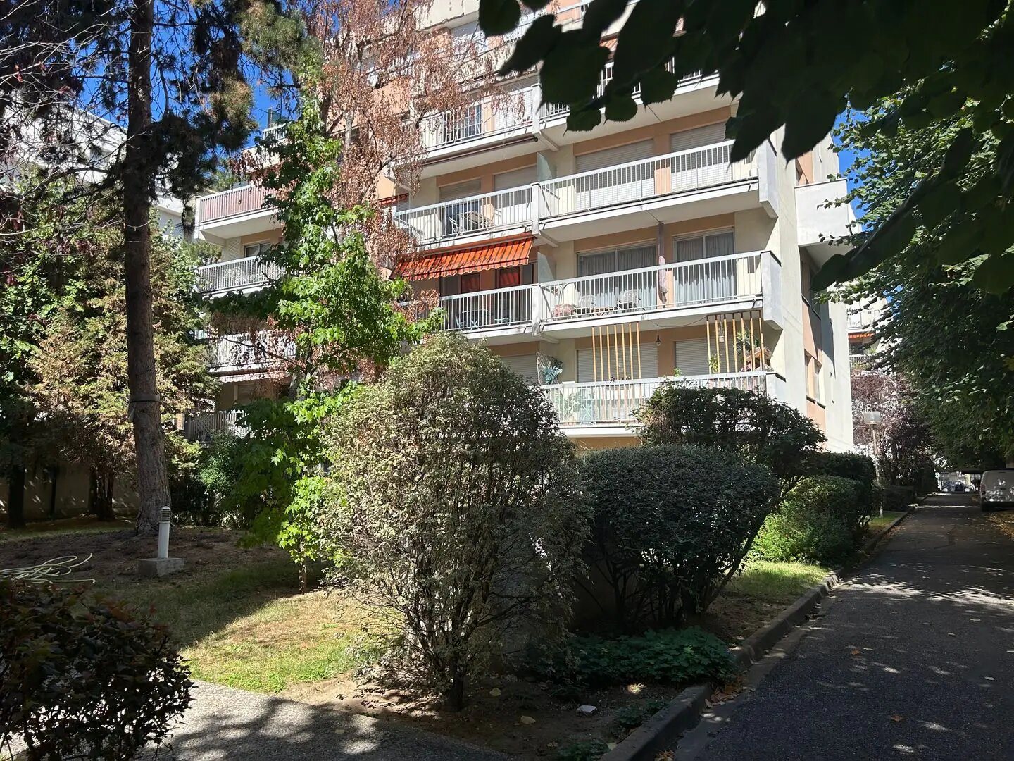 Appartement à louer, 63m², Courbevoie