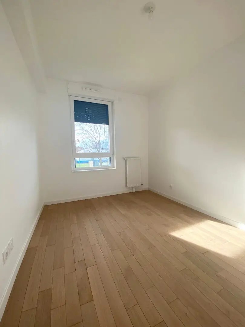 Appartement à louer, 80m², Clichy
