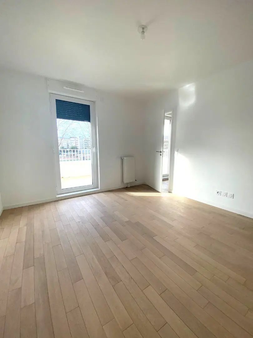 Appartement à louer, 80m², Clichy