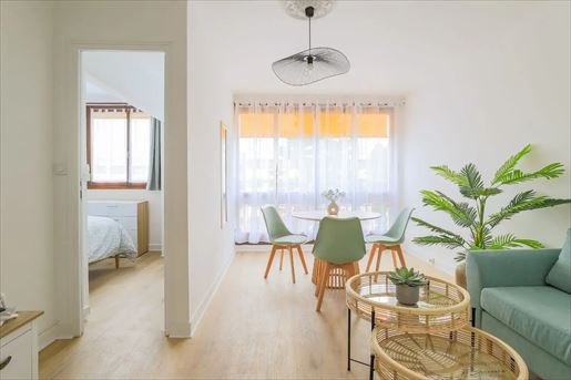 Advert pic 0